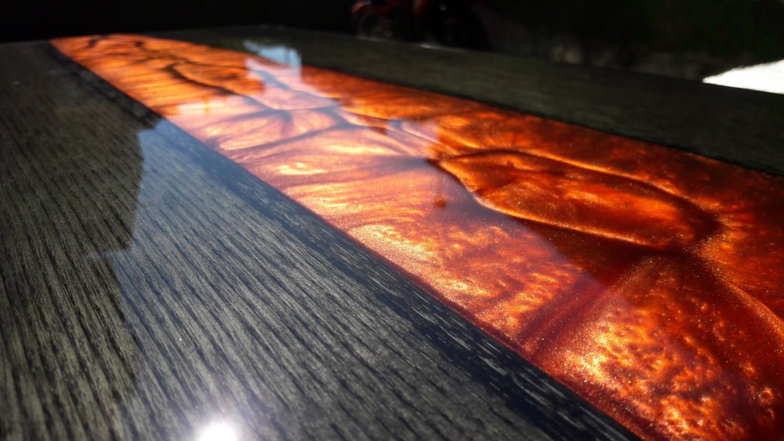 river table una resina rosso magma 01