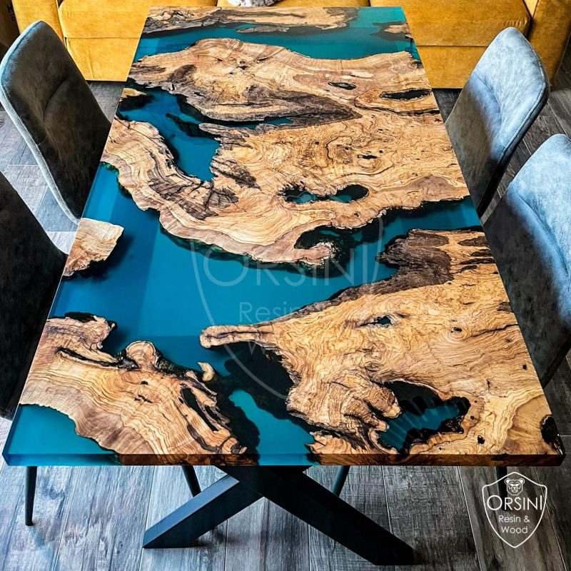 tavoli e arredamento in legno e resina 02